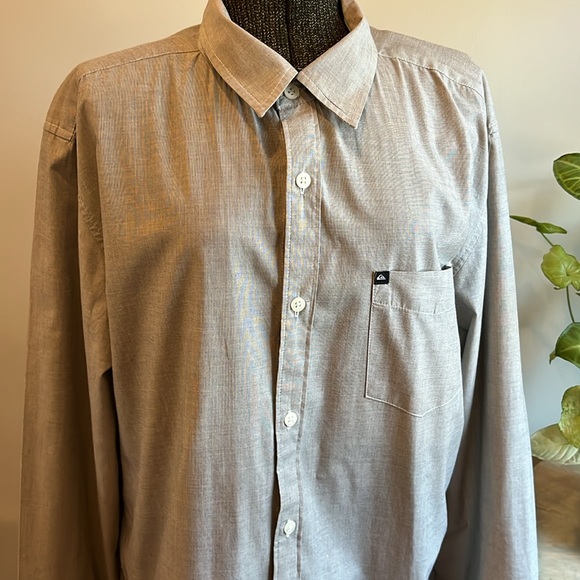 Men's Quicksilver Button Casual Shirt Size Large - Picture 1 of 9
